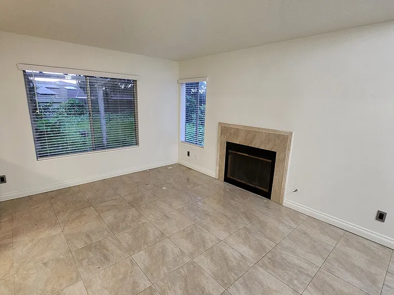 766 Granite Hills Cir — Photo 4