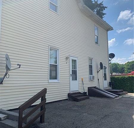 3rd image of 336 Harvey Ave
