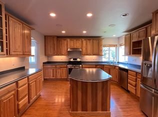 16107 Grand Bluff Cir, Anchorage, AK 99516