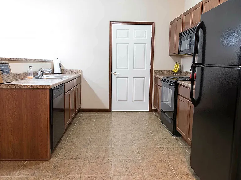 Woodland Reserve Apartments — Photo 10