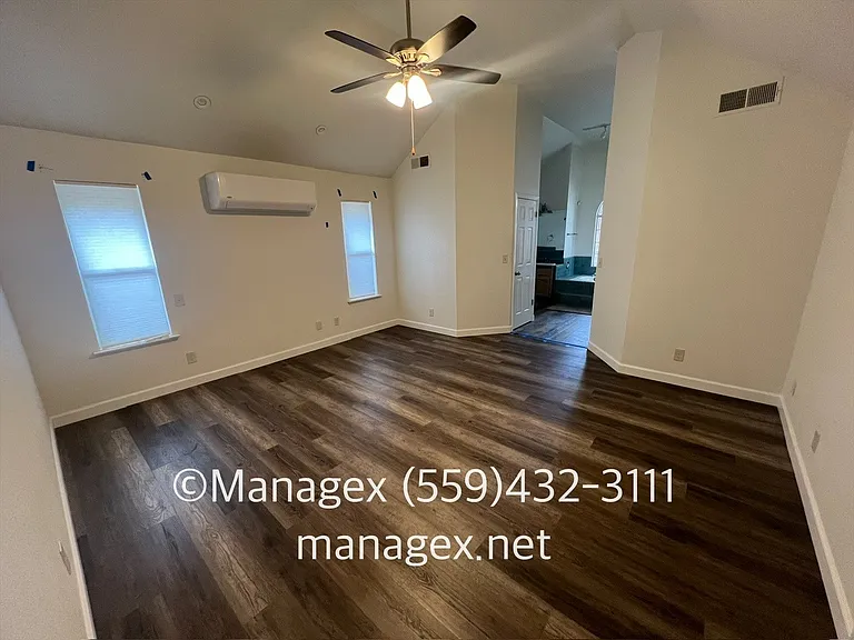 515 E Braddock Dr — Photo 16