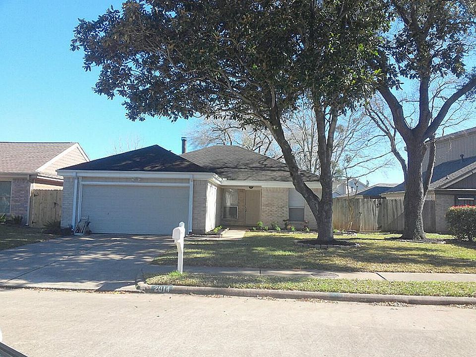 1st image of 2014 Highland Hills Dr
