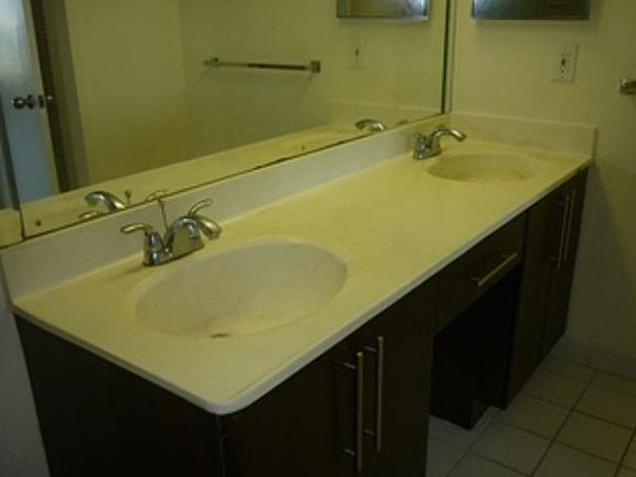 5th image of 3300 NE 191st St APT 1815