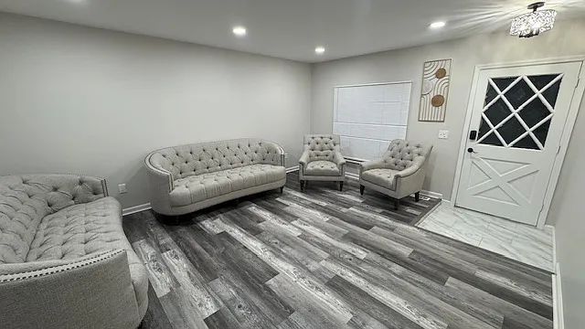 3007 Warrington Dr — Photo 10