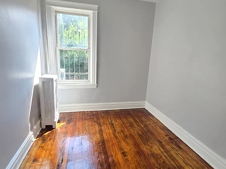 211 Grant Ave #1 — Photo 6