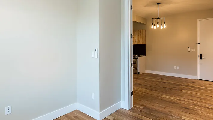 Rented by Nooklyn NYC LLC | media 30