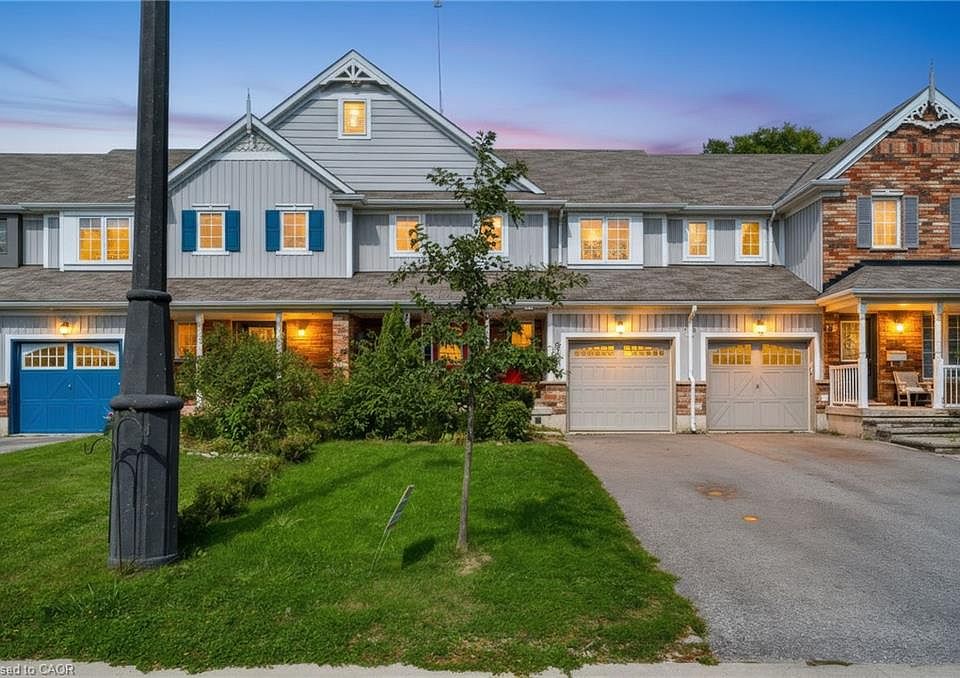 1st image of 24 Fallingbrook Cres