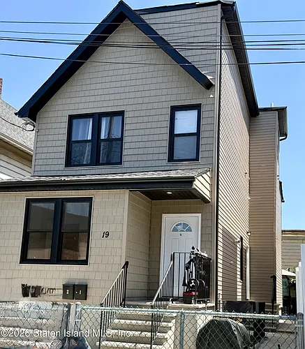 19 Tompkins Ct Photo 1