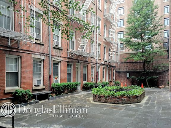 5th image of 224 Sullivan St APT A52