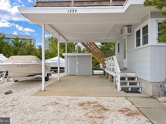 2nd image of 135 Long Beach Blvd #Bb