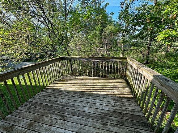 3rd image of 1011 Minns Dr #4
