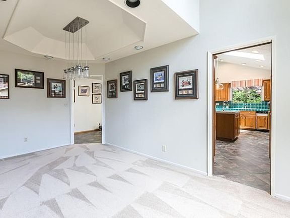 4th image of 10281 Stonydale Dr
