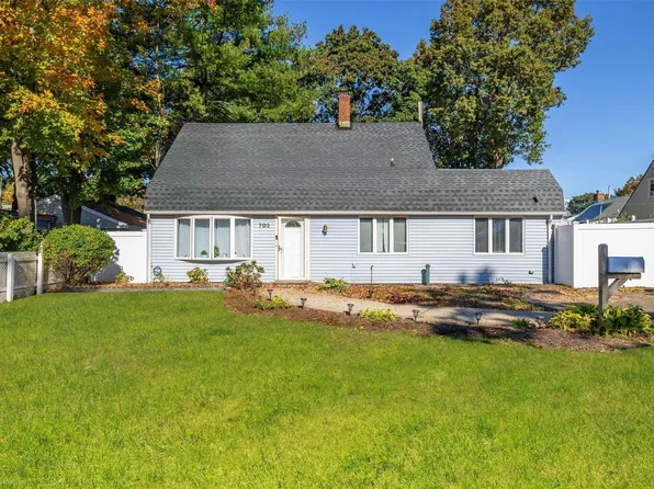 703 Mason Street, Westbury, NY 11590