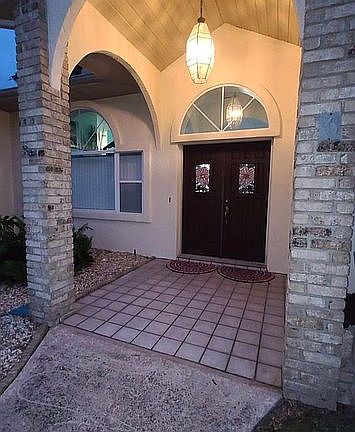 3rd image of 6 Westrobin Ln
