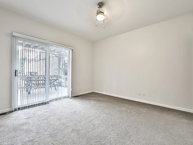3230 N Seminary Ave #1 — Photo 8