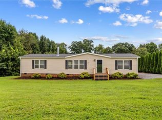 1222 Bryant Mill Rd, Ararat, NC 27007