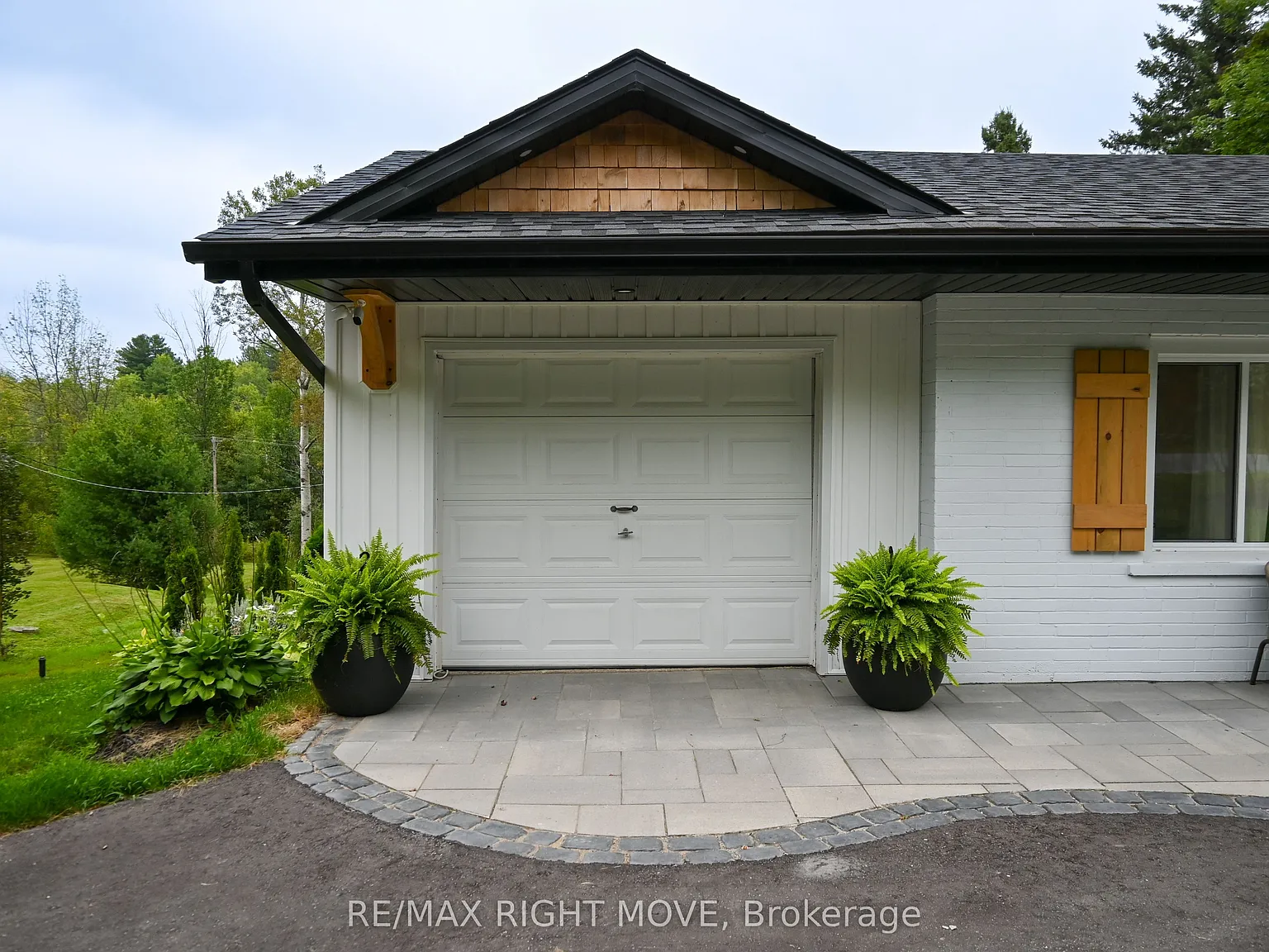 3 bed, $3,200 — Photo 4