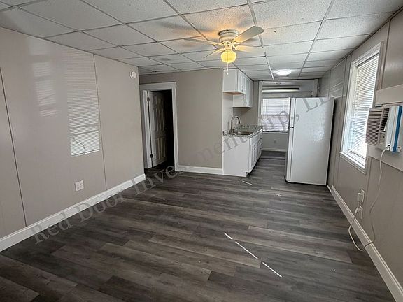 2nd image of 821 Pennsylvania Ave #823