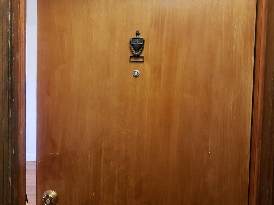 1st image of 4005 9th St NE #4