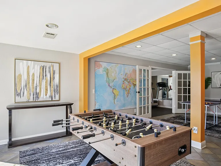 Willow Apartments — Photo 13