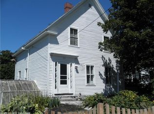 23 Mountain St, Vinalhaven, ME 04863