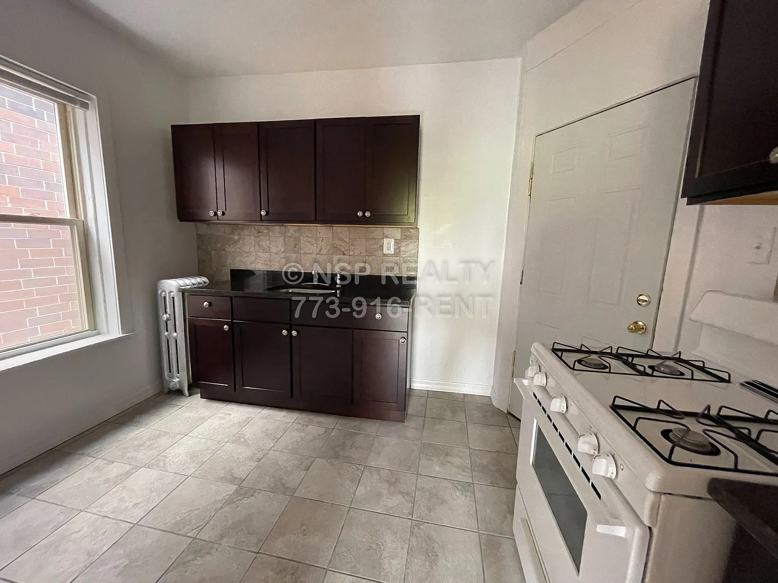 Edgewater finest studio! — Photo 1