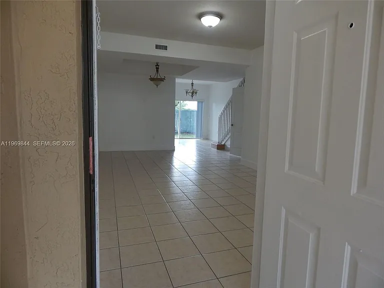 8986 W Flagler St #9 — Photo 9