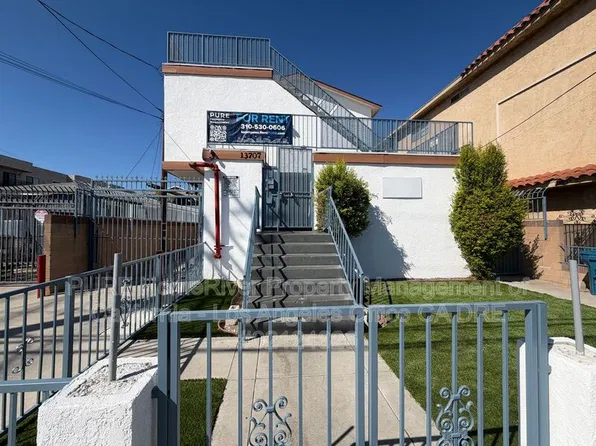 13707 Yukon Ave, Hawthorne, CA