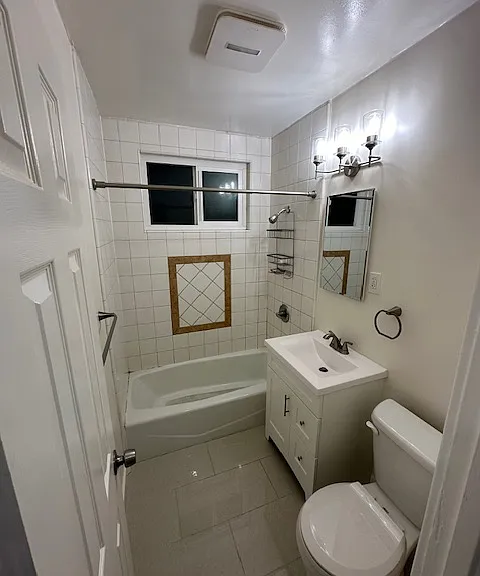 6519 Troost Ave #5 — Photo 2