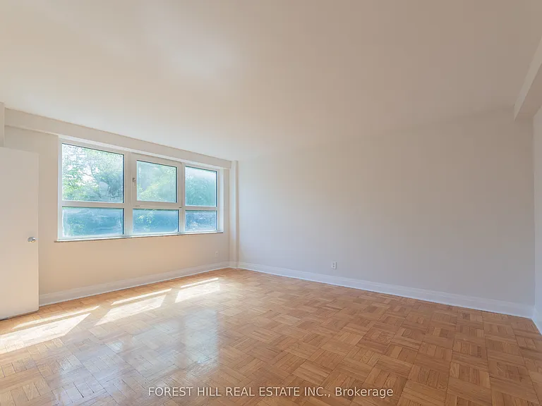 291 Avenue Rd #507 — Photo 18