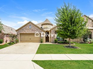 813 Lake Meadow Ln, Little Elm, TX 75068