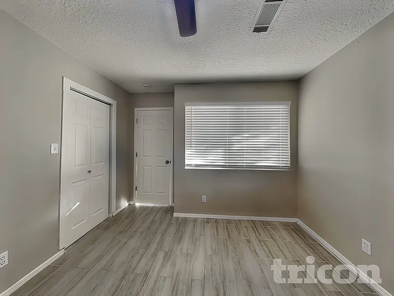 848 Rebecca Ct NE — Photo 7