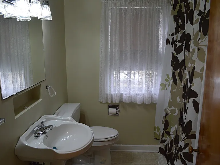 21600 Heather Ave — Photo 6