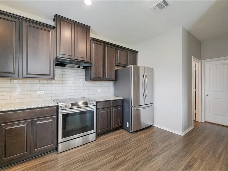 205 Tordesillas Dr — Photo 4