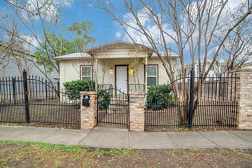415 Kendall St Photo 1