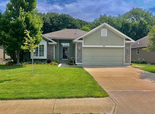 493 S 137th Pl, Bonner Springs, KS 66012
