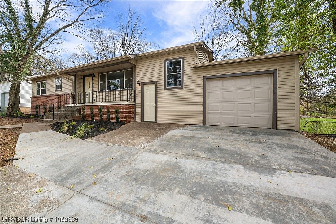 1616 Houston St, Fort Smith, AR 72901 Zillow