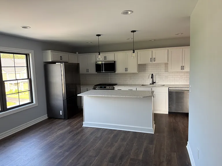 16 Fillmore Dr — Photo 11