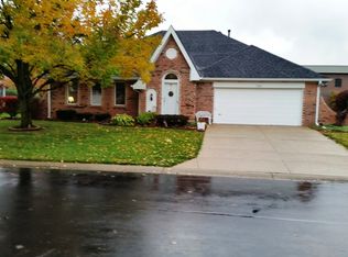 1324 Holiday Ln W, Brownsburg, IN 46112
