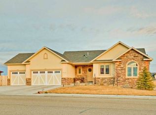 7519 Hawthorne Dr, Cheyenne, WY 82009