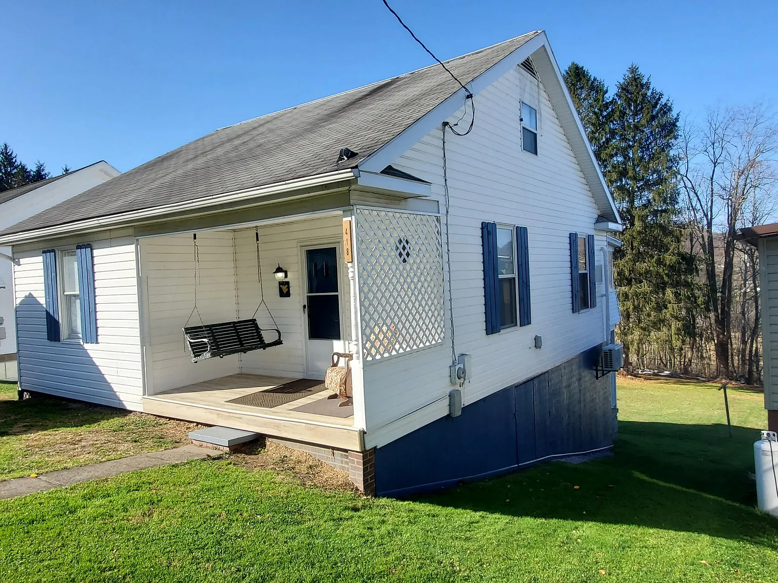 2 bed, 1000 sqft, $1,000 — Photo 1