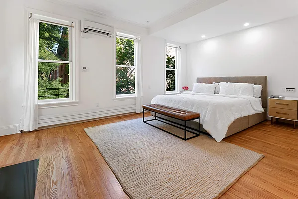 Rented by Compass | media 12