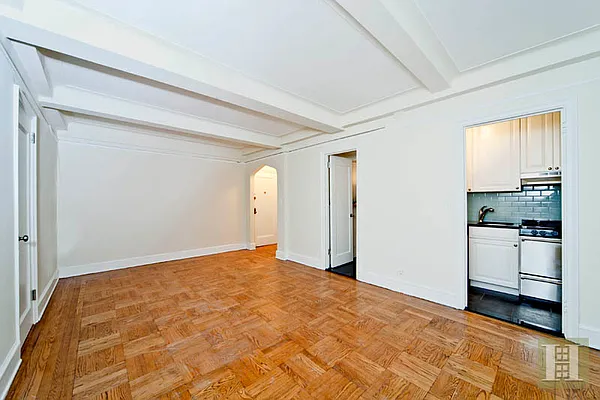 Rented by Halstead Real Estate | media 35