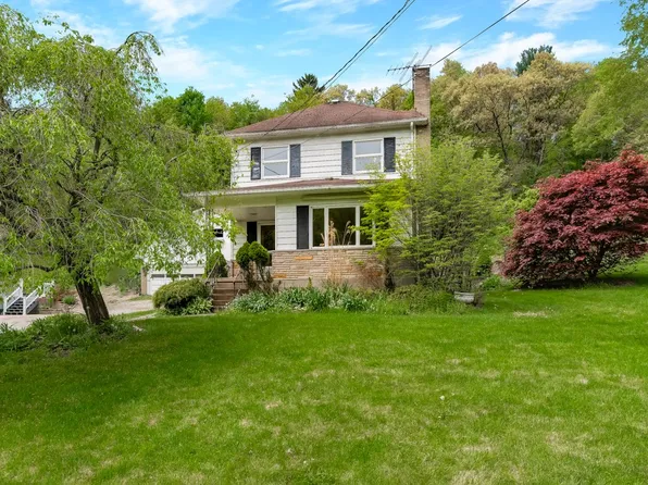 1468 Saxonburg Blvd, Tarentum, PA 15084