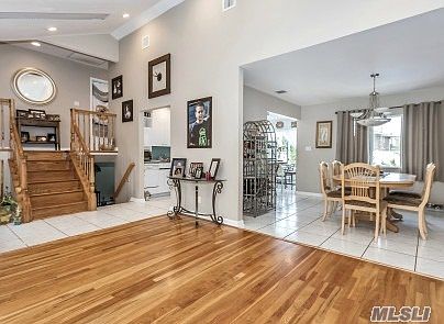 3rd image of 1182 Woodland Ln