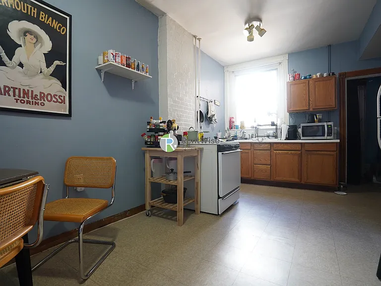 11 Vernon St #1 — Photo 15