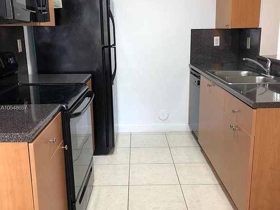 4th image of 4653 NW 97th Ct
