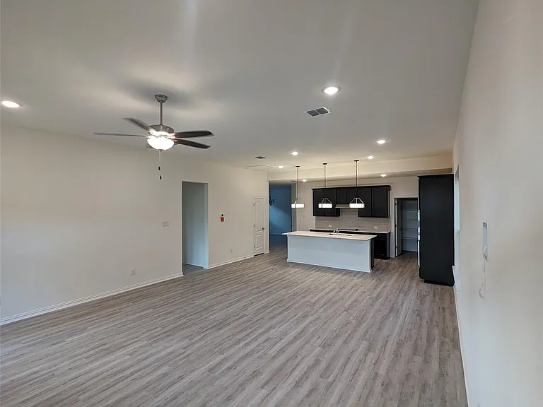 612 Silent Creek Cv — Photo 7