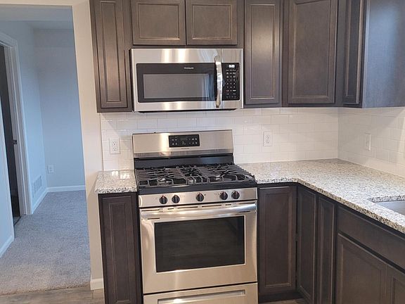 4th image of 236 Warbler Dr
