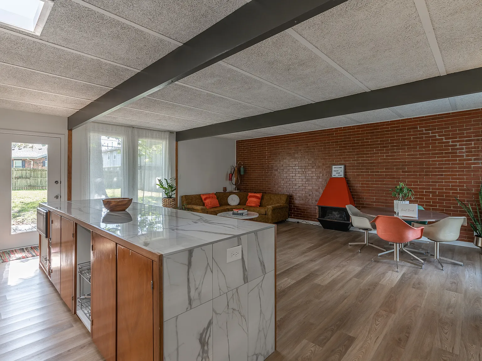 2 bed, 1176 sqft, $1,250 — Photo 3